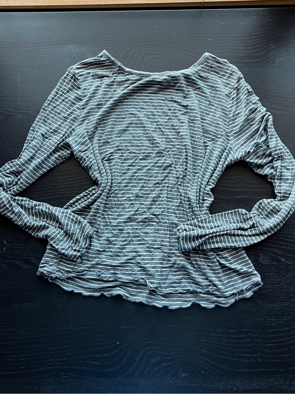 Super Cute Mudd Size L Gray & White Striped Long Sleeve Top